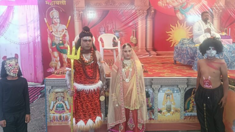 भुसावळात संगीतमय श्री रामायण कथेला भावपूर्ण प्रारंभ   पहिल्याच दिवशी शिव–पार्वती विवाहाने भक्तिरसाची उधळण